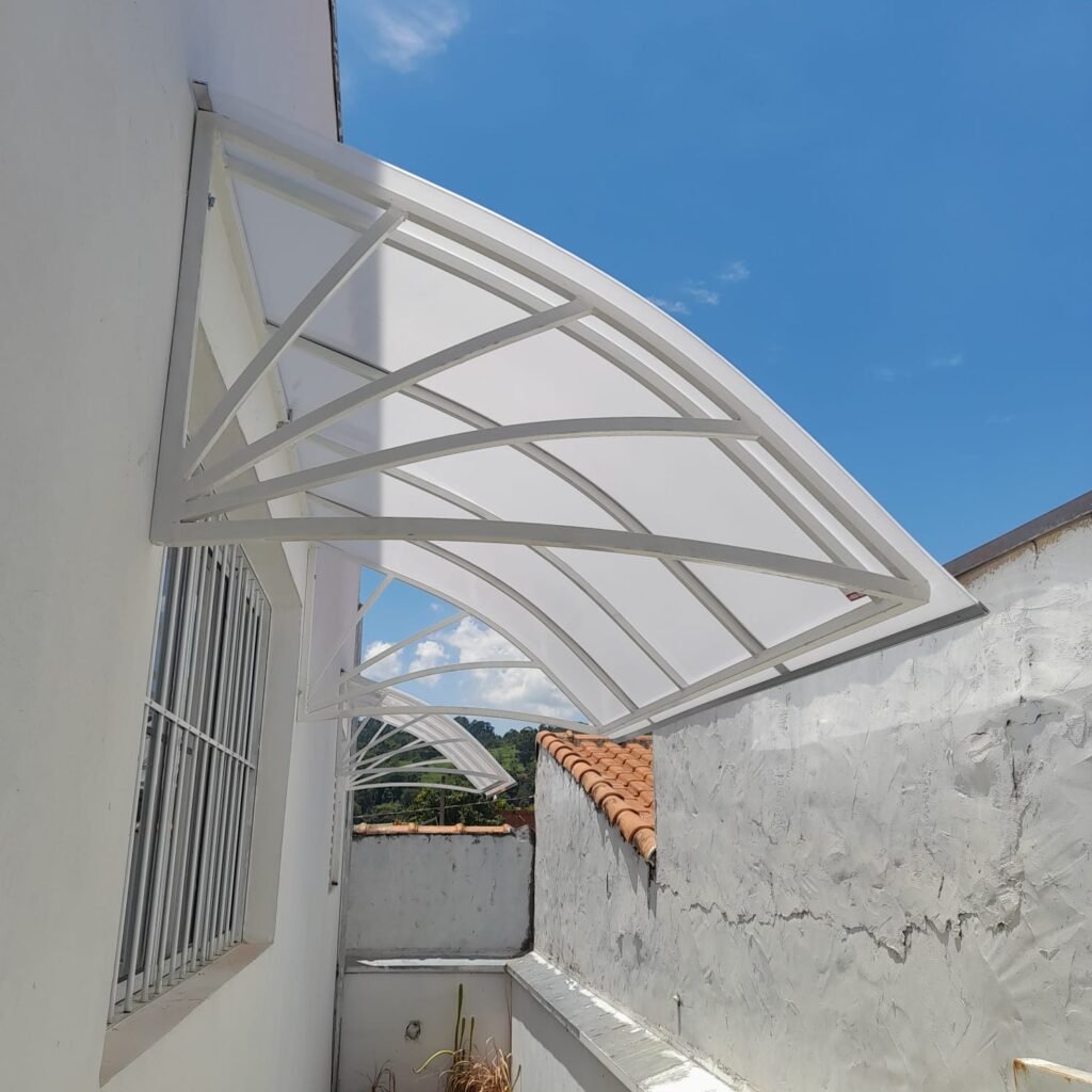 Instalação de Toldo de Policarbonato Alveolar – Solicite Orçamento Saltinho - Toldos e Coberturas